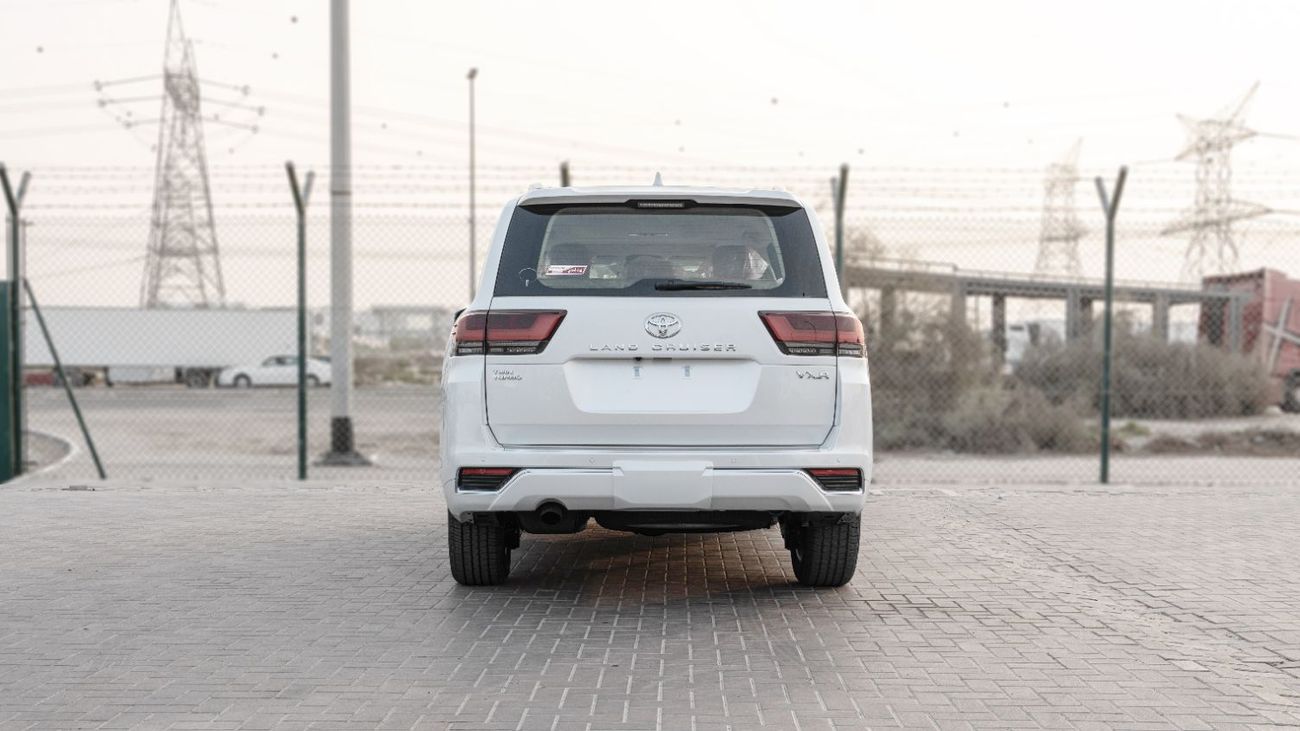 تويوتا لاند كروزر 2025 Toyota Land Cruiser VXR 3.5L AT Petrol (Without body kits) White