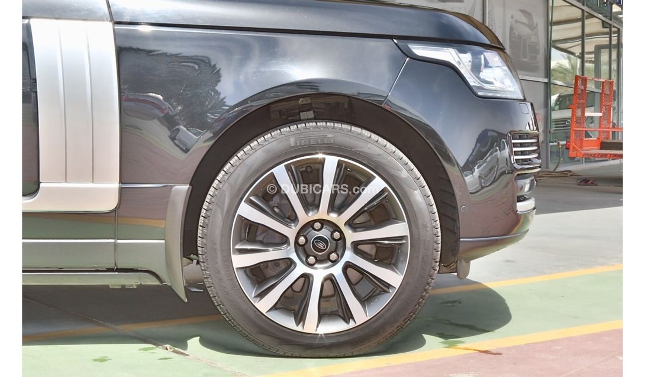 Land Rover Range Rover (with Al Tayer Service History)