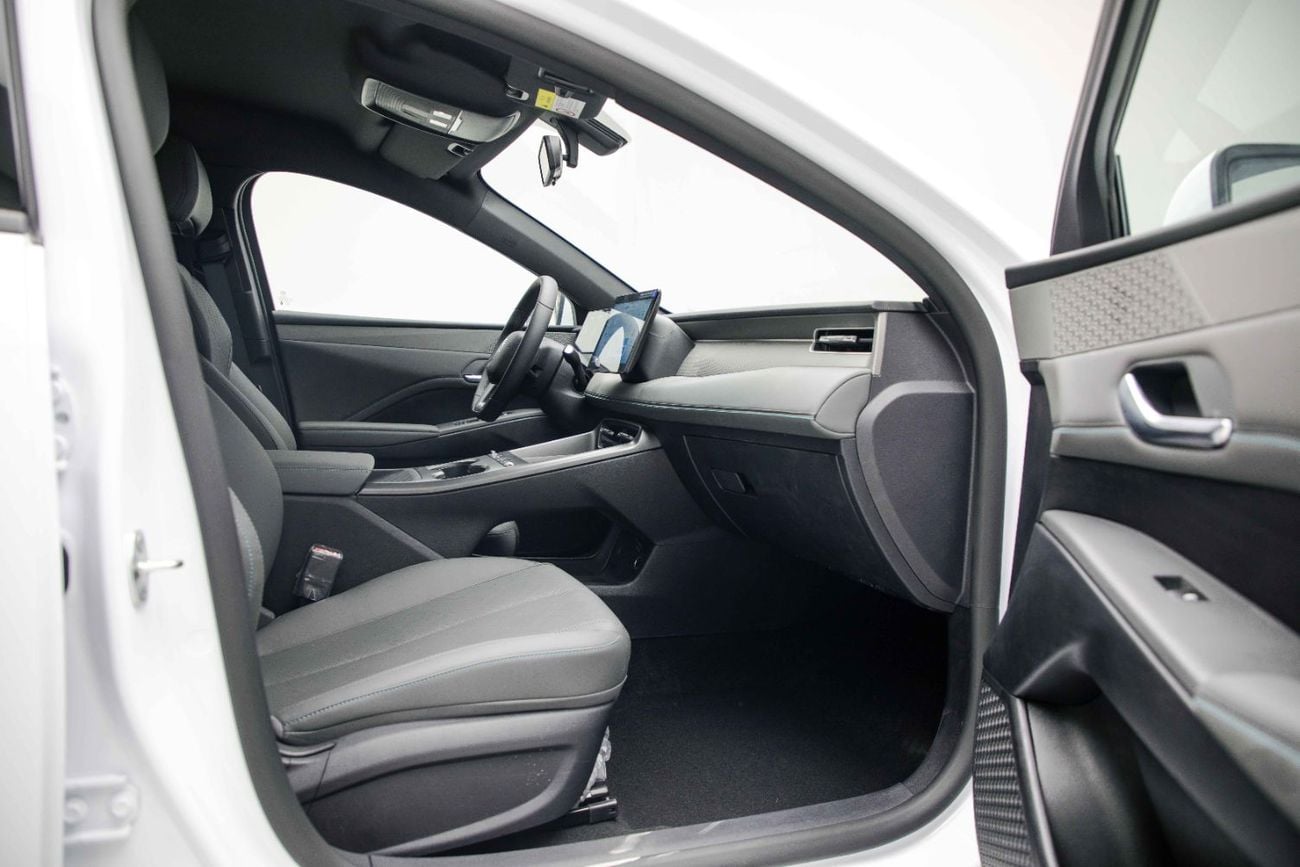 بي واي دي كين بلاس DM-i Progressive 1.5L - White Inside Black | Export Only