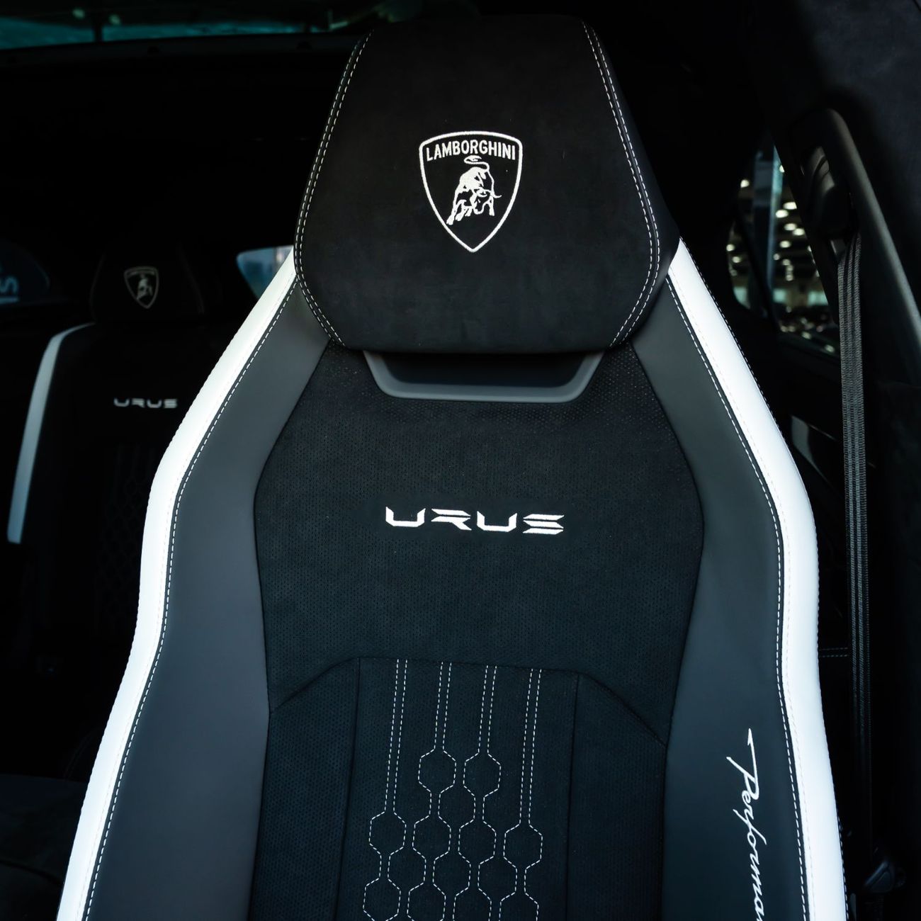 Lamborghini Urus 4.0T V8 Performante