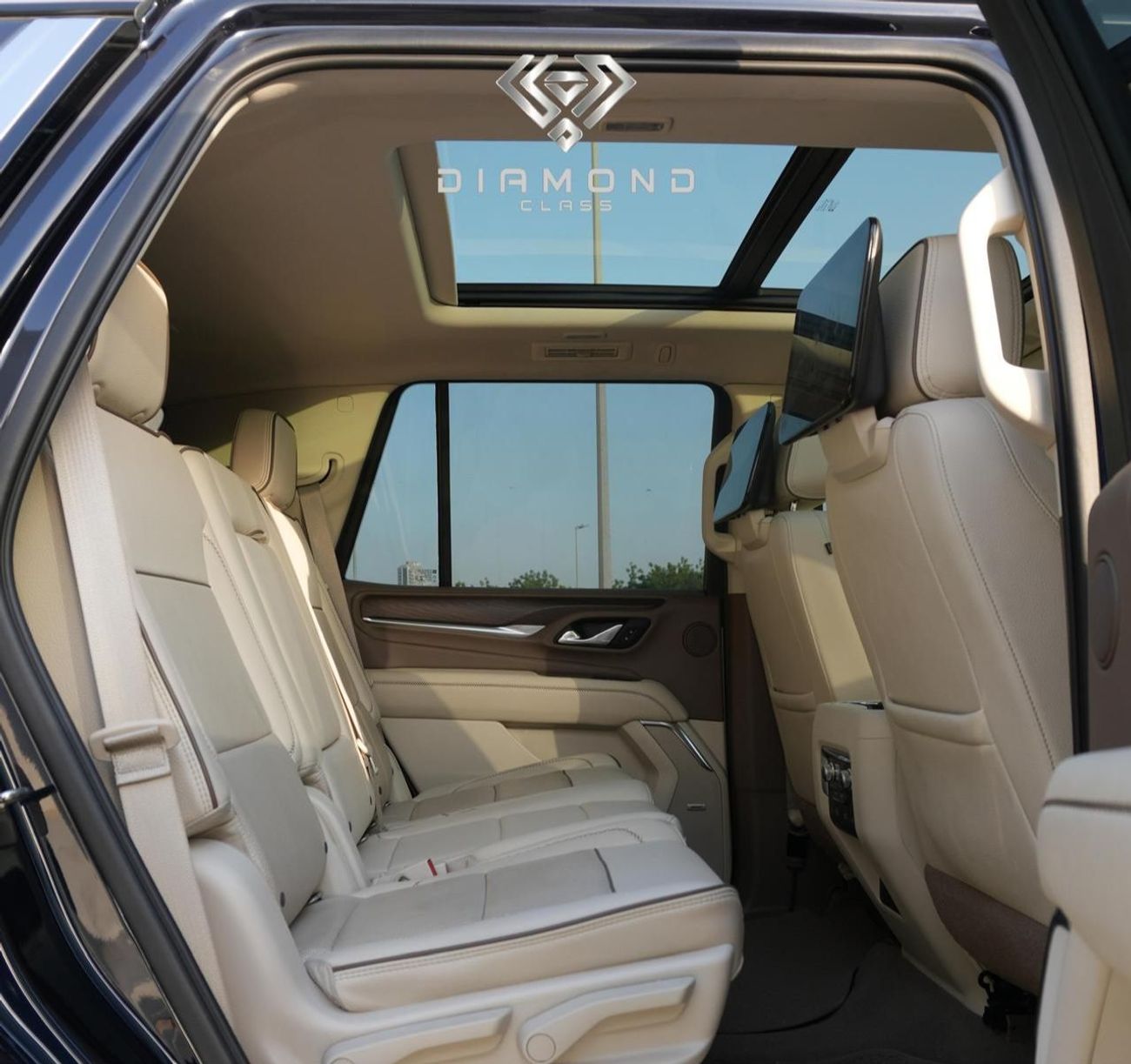 GMC Yukon Denali 6.2L (8 Seater)