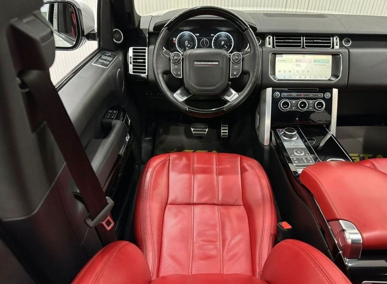 Land Rover Range Rover 2017 Range Rover Vogue SE Supercharged V8, Warranty, Full Service History, Full Options, GCC