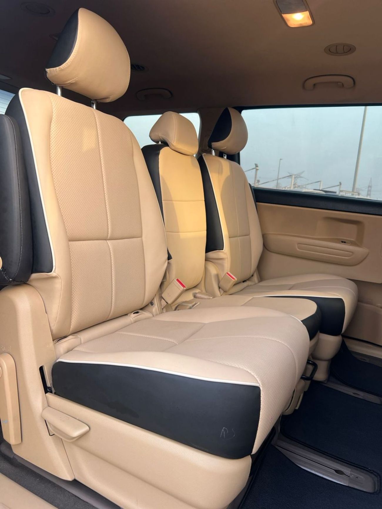 Kia Carnival 2020 Kia Carnival Gcc - No Accident - 7Seater Rear sensor