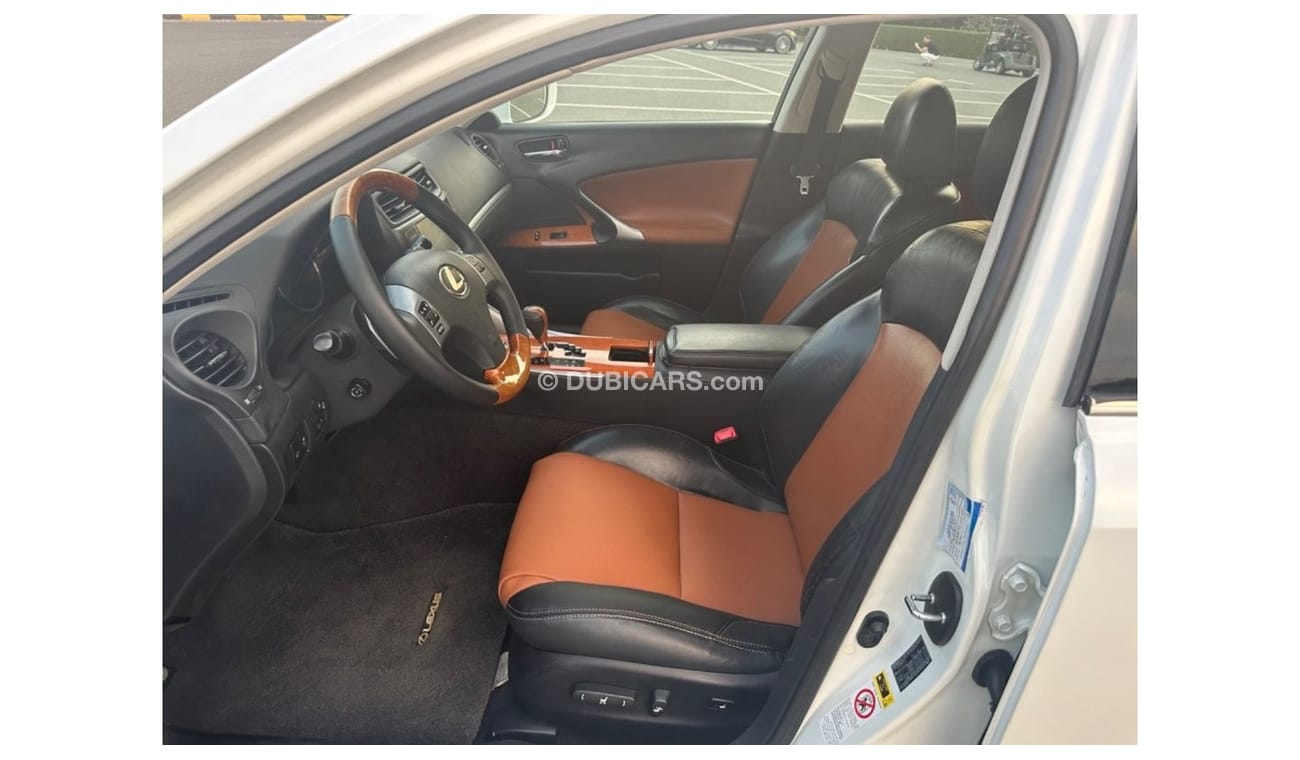 Lexus IS300 MODEL 2013 GCC CAR PERFECT CONDITION INSIDE AND OUTSIDE FULL OPTION SUN ROOF LEATHER SEATS NAVIGATIO