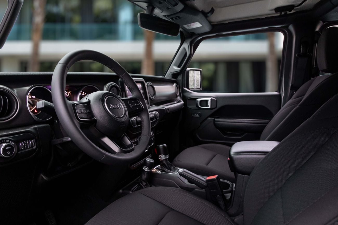 جيب جلادياتور Gladiator Sport | 2,350 P.M | 0% Downpayment | Jeep History!