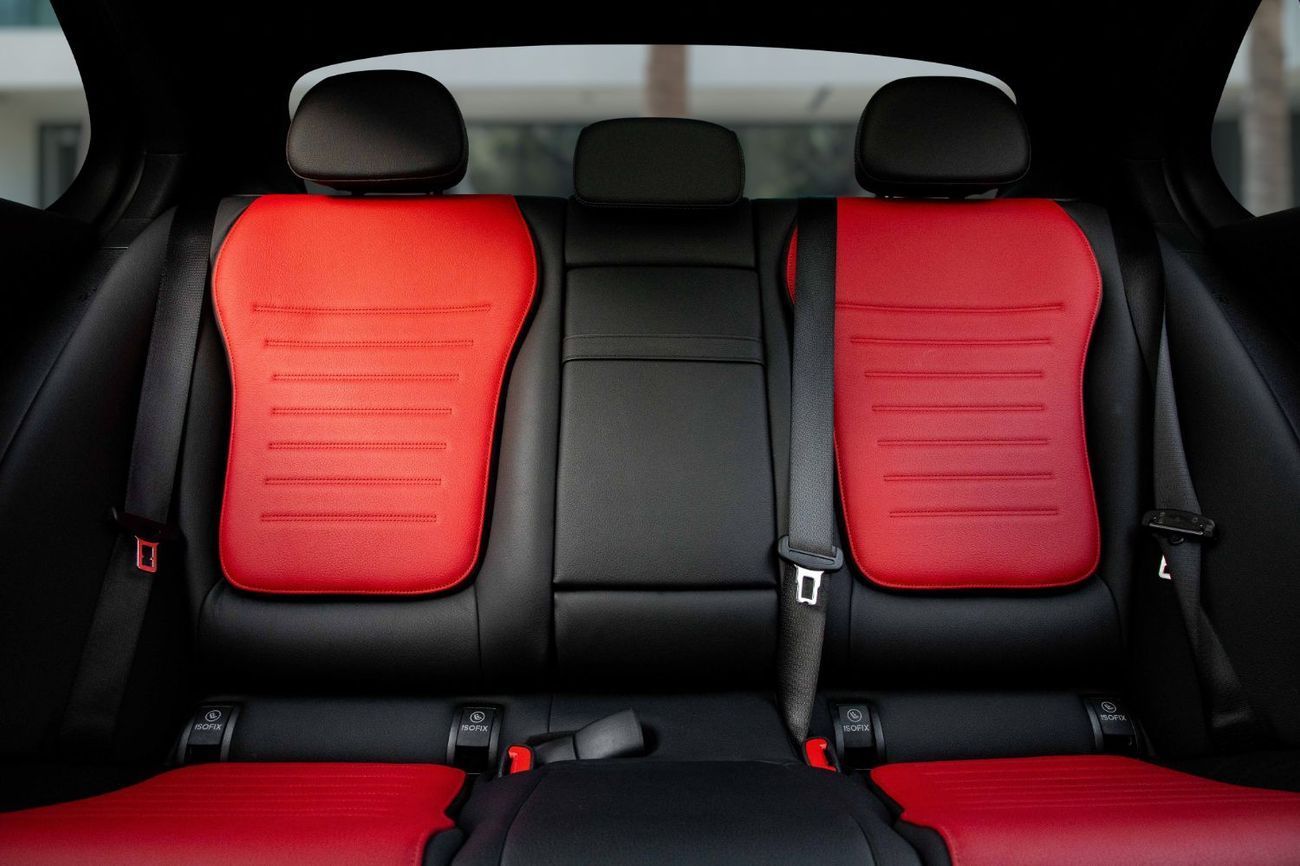 مرسيدس بنز C 200 C200 Premium Plus | 4,211 P.M | 0% Downpayment | Agency Warranty!