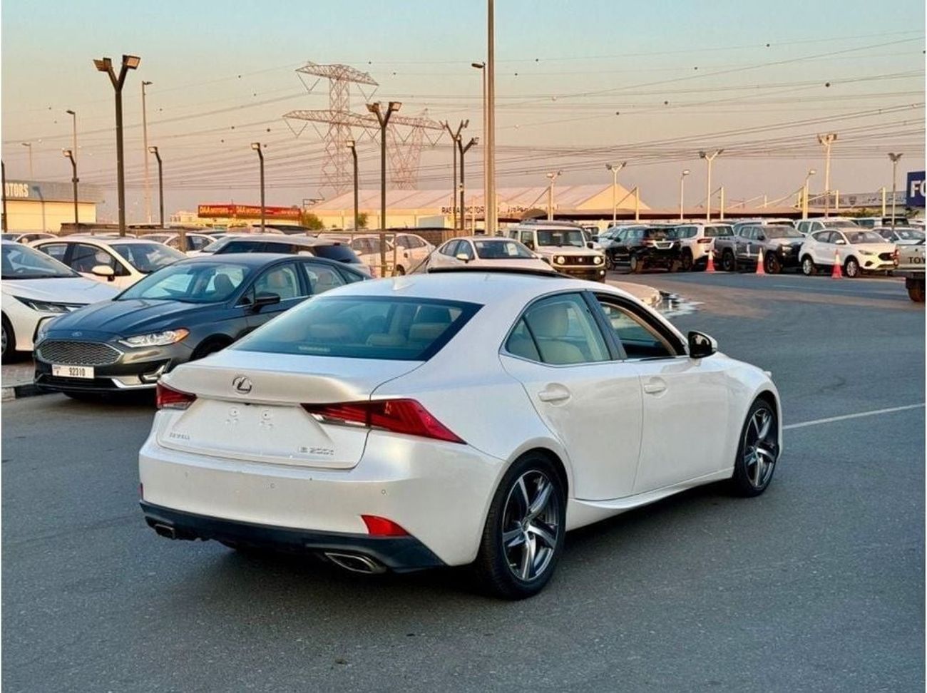 لكزس IS200t 2017 TURBO ENGINE 2.0T V4 NO ACCIDENT USA IMPORTED