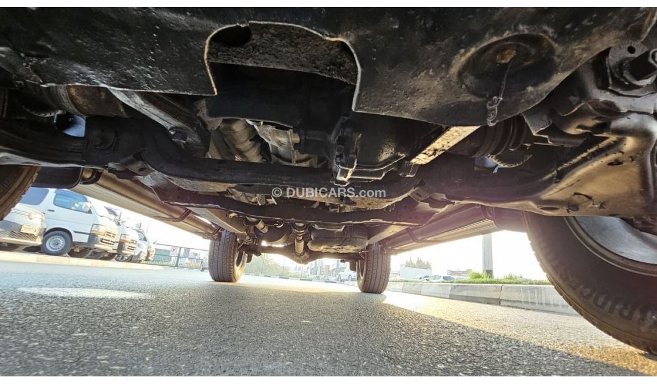 Toyota Hilux DIESEL 2KD | 2.5L ENGINE | LEFT-HAND-DRIVE | SIDE BODY STICKER | ALLOY RIMS | TINTED WINDOWS