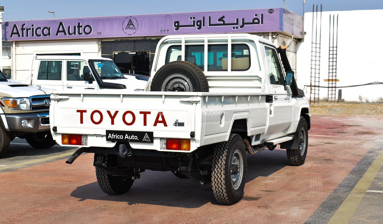 تويوتا لاند كروزر بيك آب 4.2L Diesel V6  Single Cabin