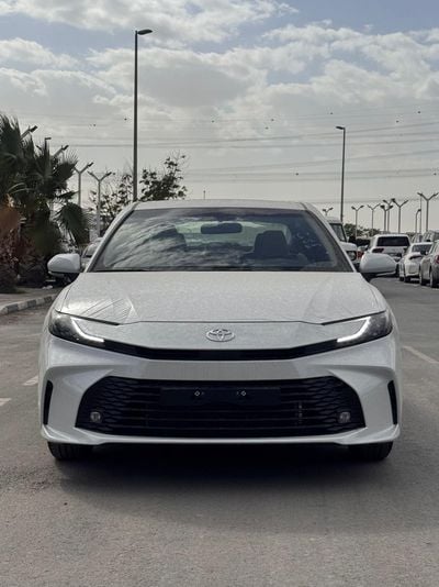 Toyota Camry GLE