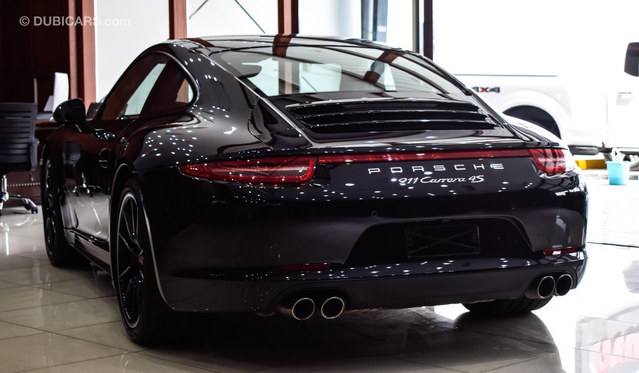 Porsche 911 Carrera 4S With PDK