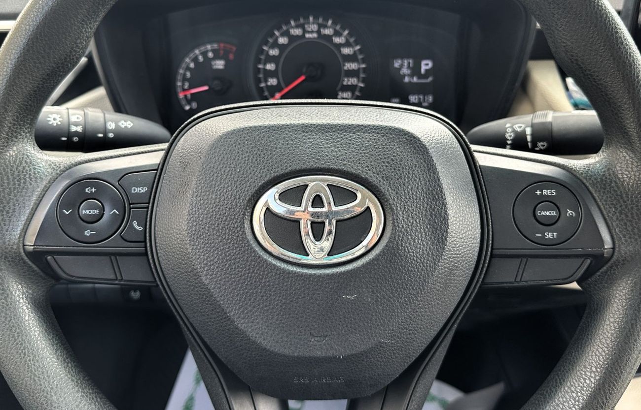 تويوتا كورولا XLI خالية من الحوادث - خليجي - بحالة ممتازة *- مكينة 2000 سي سي -