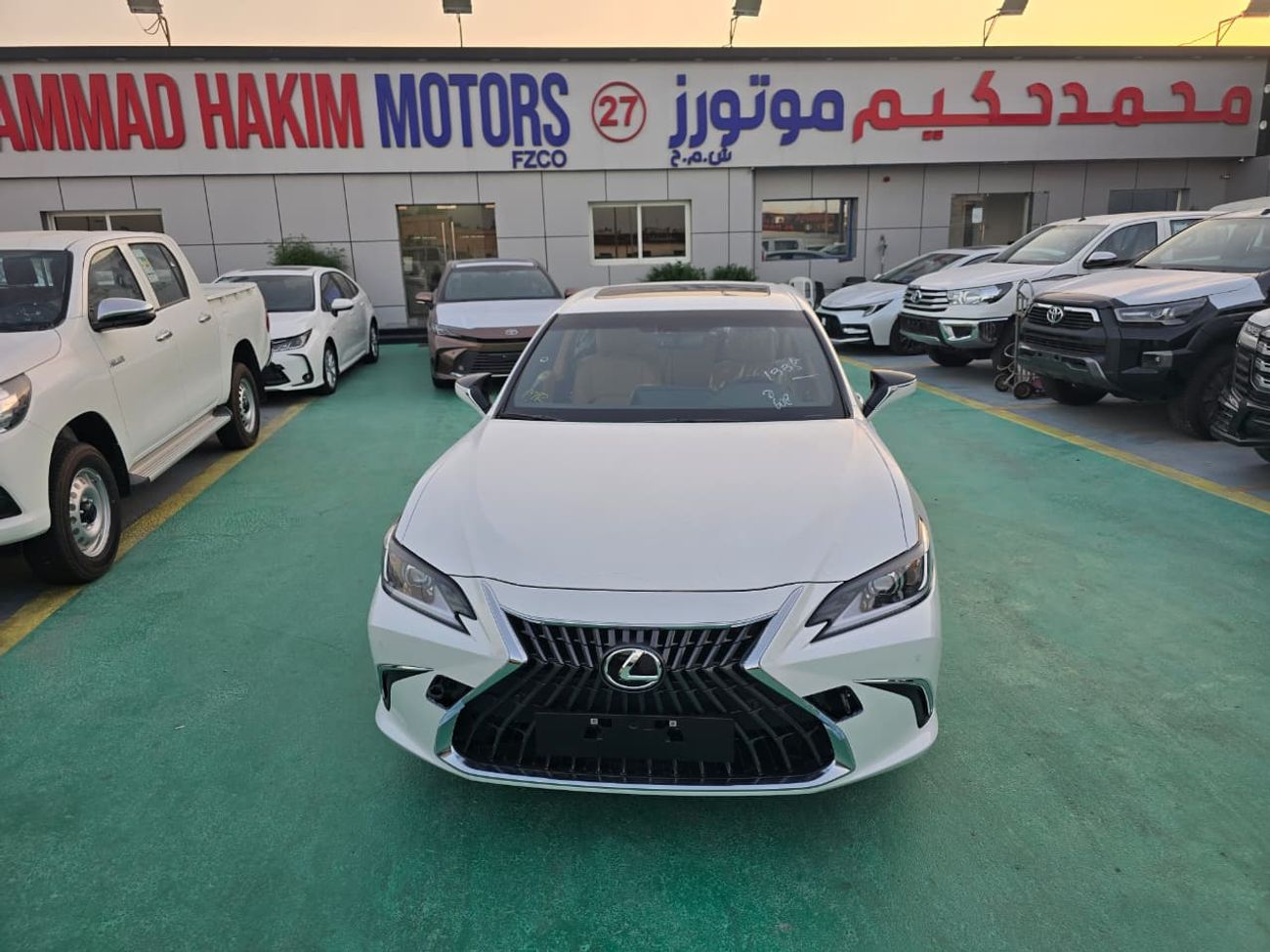 لكزس ES300h LEXUS ES300H HYBRID 2026 MODEL