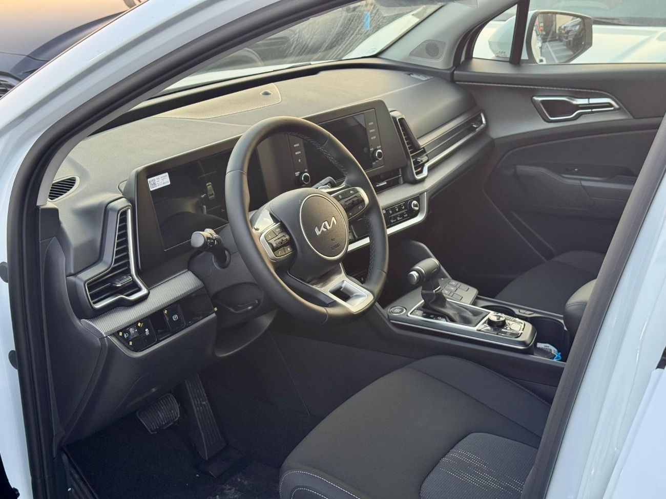 Kia Sportage 2.0L Petrol FWD 2025 Model Export Price @ 88,000 AED