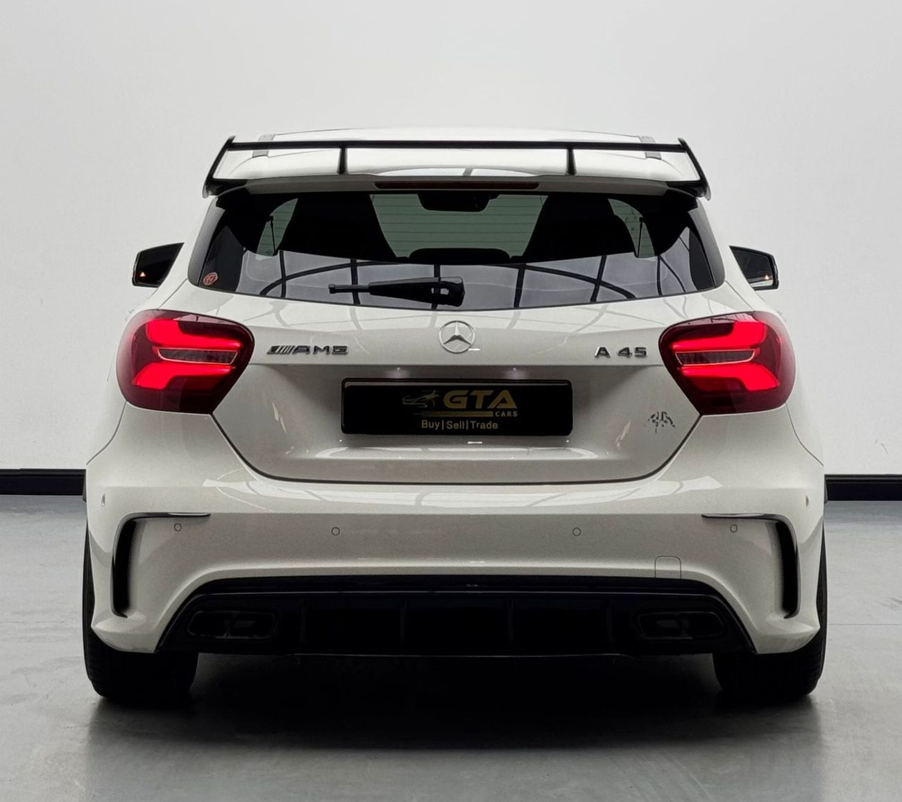 Mercedes-Benz A 45 AMG 2018 Mercedes-Benz A45 AMG 4MATIC, Full Service History, 1 Year Warranty, GCC