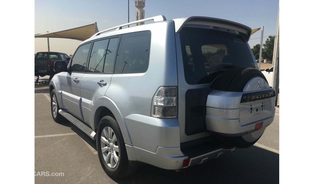 Mitsubishi Pajero 3.8 v6