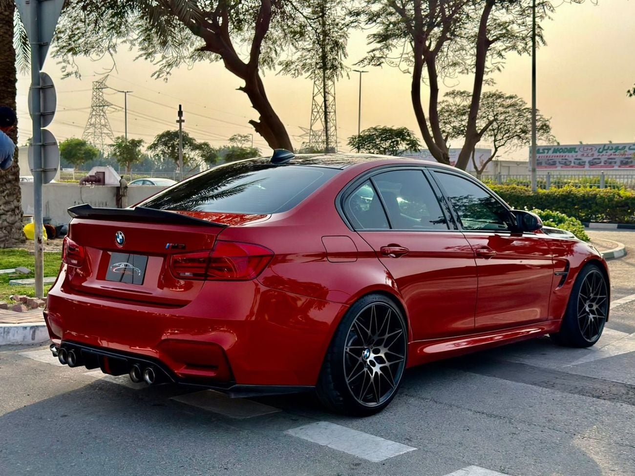 BMW M3 Competition 3.0L BMW M3 COMPETITION 2018 CARBON FIBER PACKAGE LIMITED EDITION IN PERFECT CONDITON