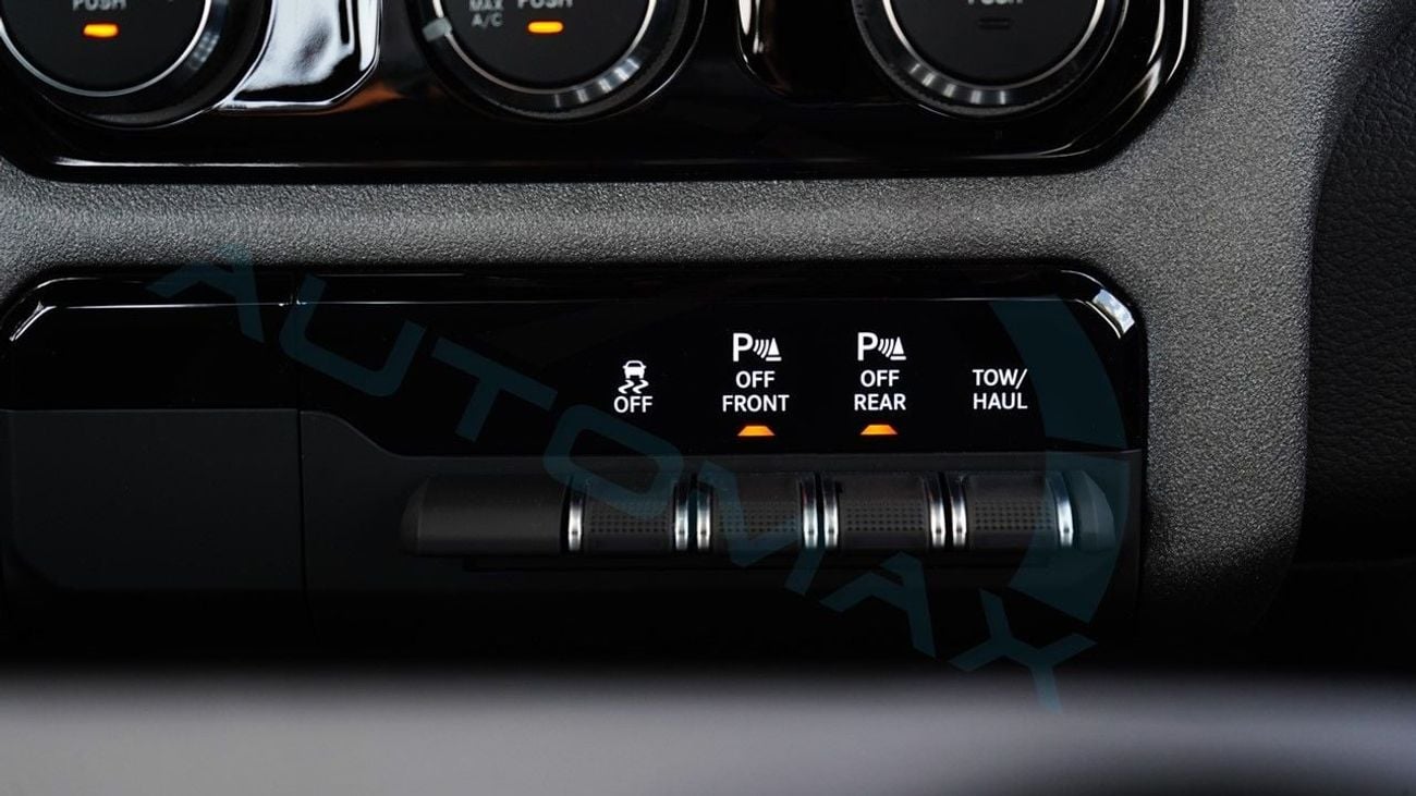 RAM 1500 (For Export , НА ЭКСПОРТ) PY 25/25 Tradesman Hurricane SO 3.0TT Crew Cab 4X4 GCC Без пробега