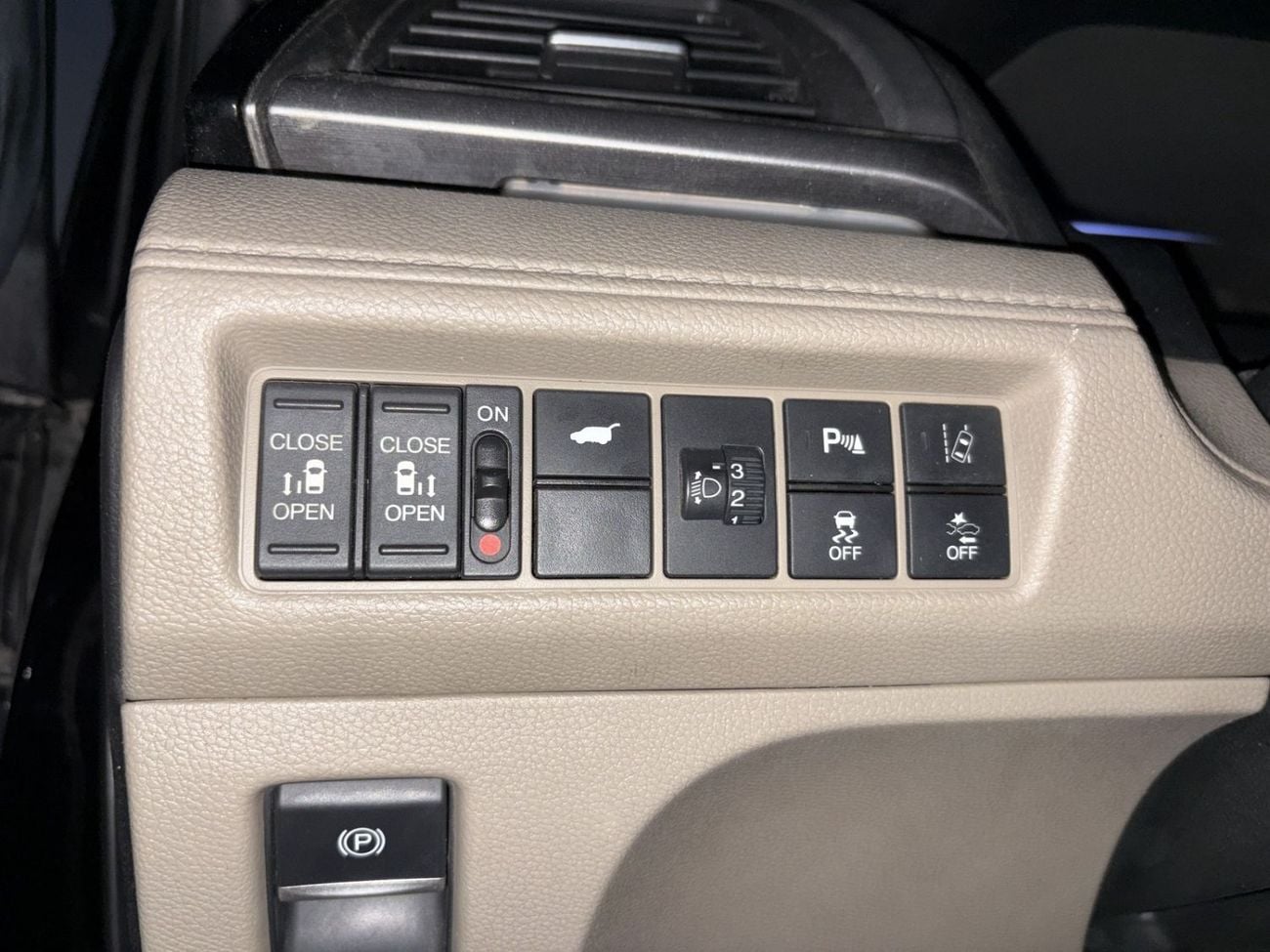 Honda Odyssey AED 698 P.M | 0% DOWN PAYMENT | HONDA ODYSSEY TOURING | 3.5L V6 | 2019 | GCC SPECS