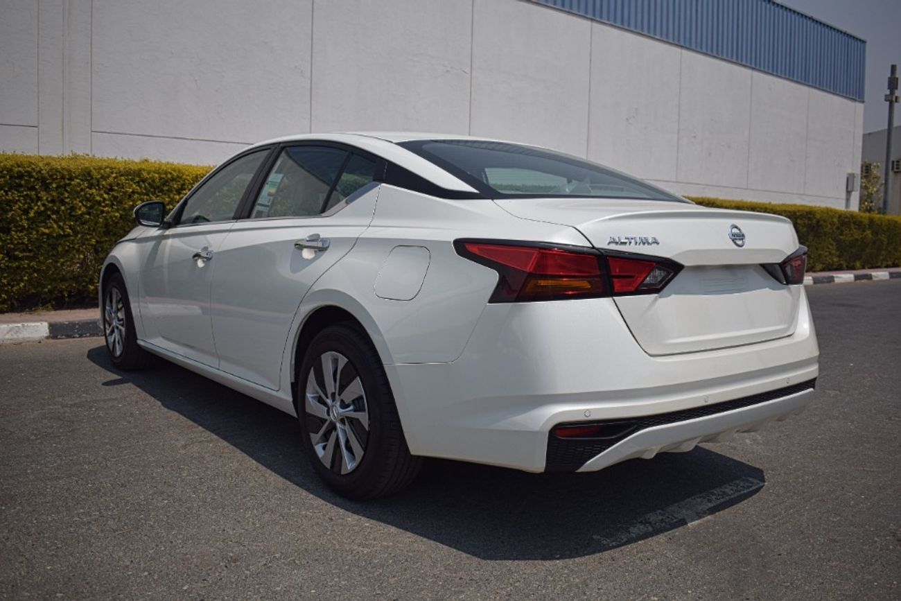 نيسان ألتيما Nissan Altima S Basic Gcc 3 years Local Delar warranty