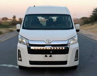 تويوتا هاياس GLX 2021Model 2.8 Diesel engine Colour White Transmission Automatic Interior.Begie leather seats 9+seate