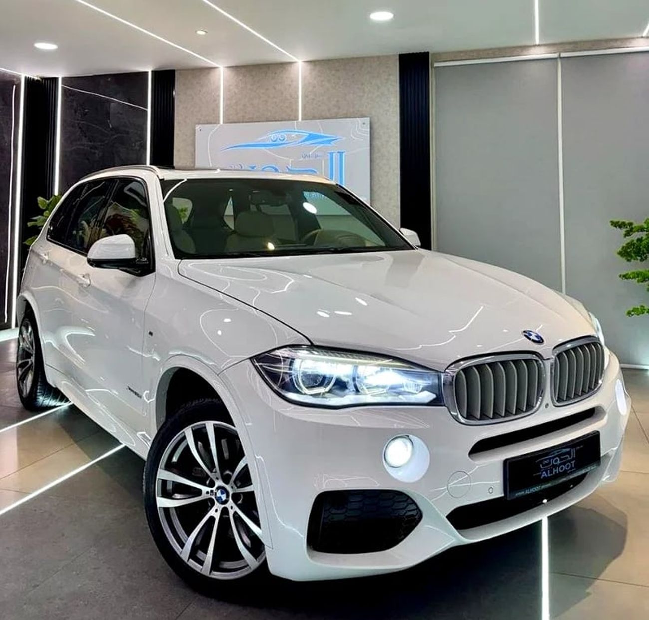 BMW X5 FULLY LOADED || XDRIVE50i || GCC || ACCIDENT FREE || SINGLE OWNER || EXCELLENT CONDITION