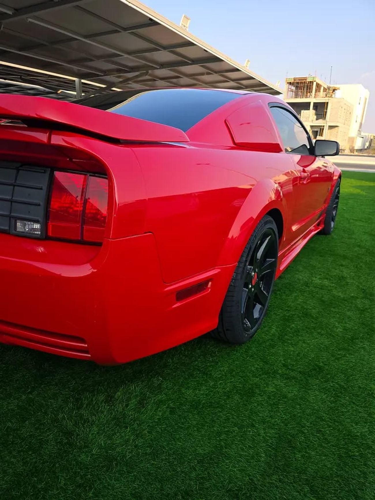 Ford Mustang Very Rare SALEEN clean title / full original 49000 kms only .