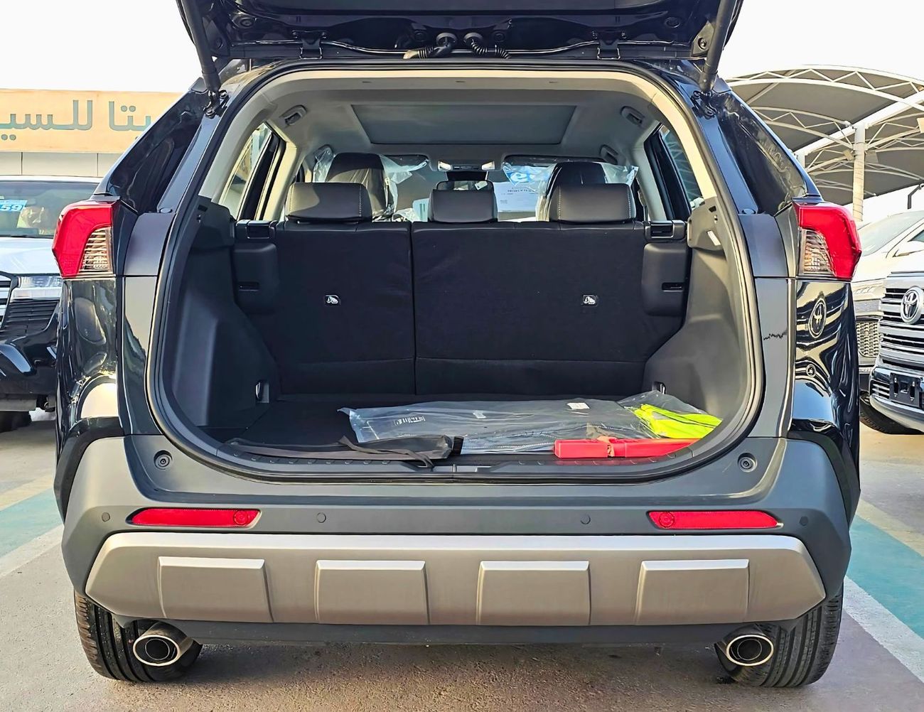 تويوتا راف ٤ STYLE PLUS /  2.0L Petrol / 360* Cameras With Panoramic Roof / FULL OPTION (CODE # STYLE PLUS)