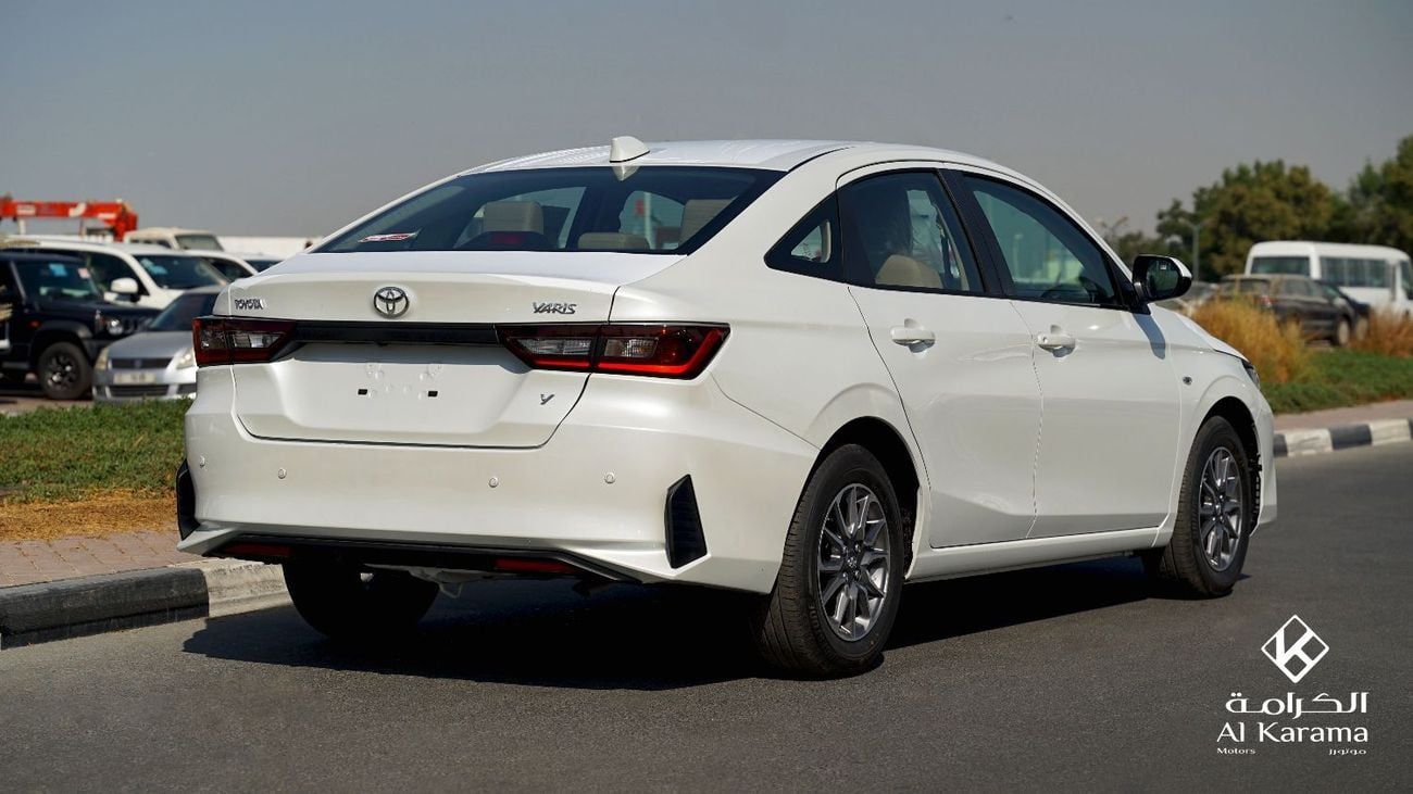 Toyota Yaris Y | 1.3L - 4-Cylinder | GCC Specs | Climate Control | Alloy Wheels | Rear Camera | NEW