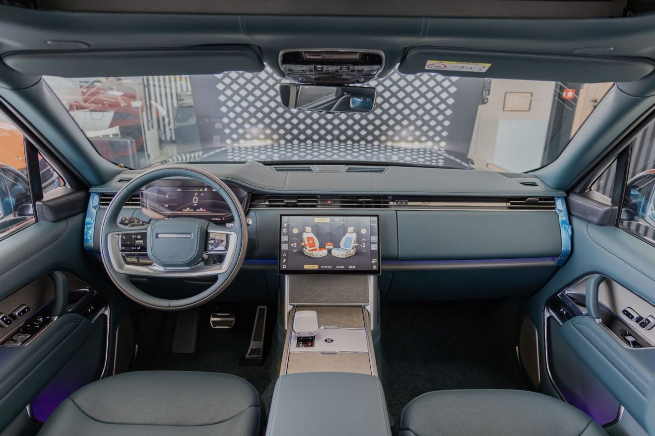 Land Rover Range Rover SV LWB P615 Range Rover | Vogue | SV | GCC | 4.4L Twin-Turbo V8 | SWB | AWD | VIP Rear Seats | 2026
