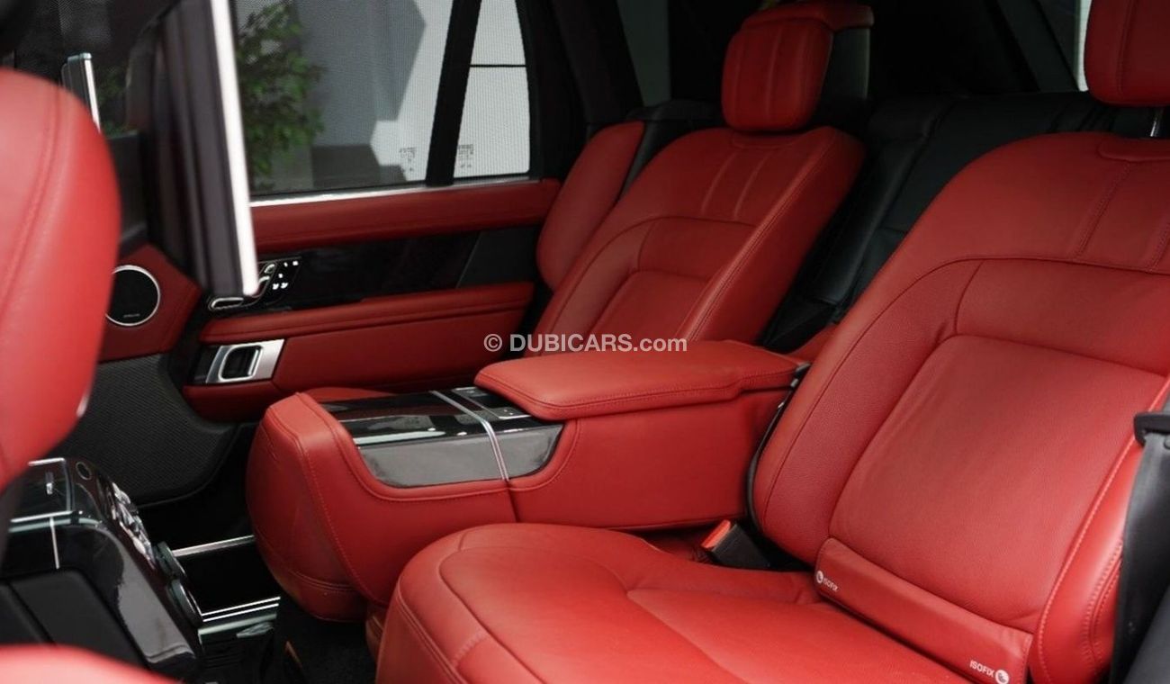 Used Land Rover Range Rover 2019 for sale in Sharjah - 587883