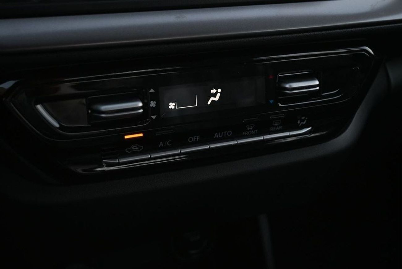 Suzuki Swift GLX 1.2L Suzuki Swift 1.2L Petrol, Hatchback, FWD, 5Doors, Color Silver Model 2025 (Export Price)