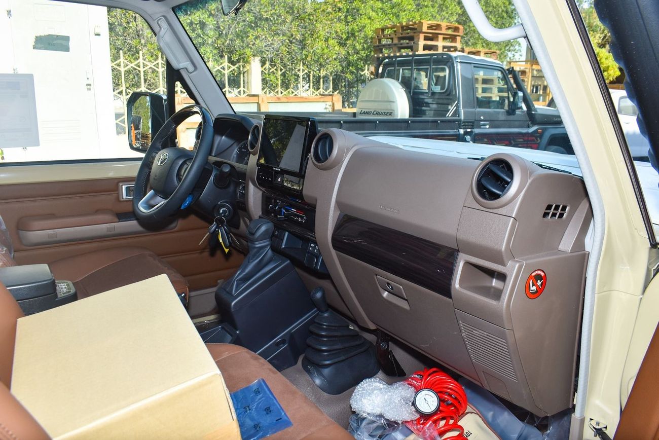 Toyota Land Cruiser Pick Up LC79 4.0 Petrol | SC LX Z A/T