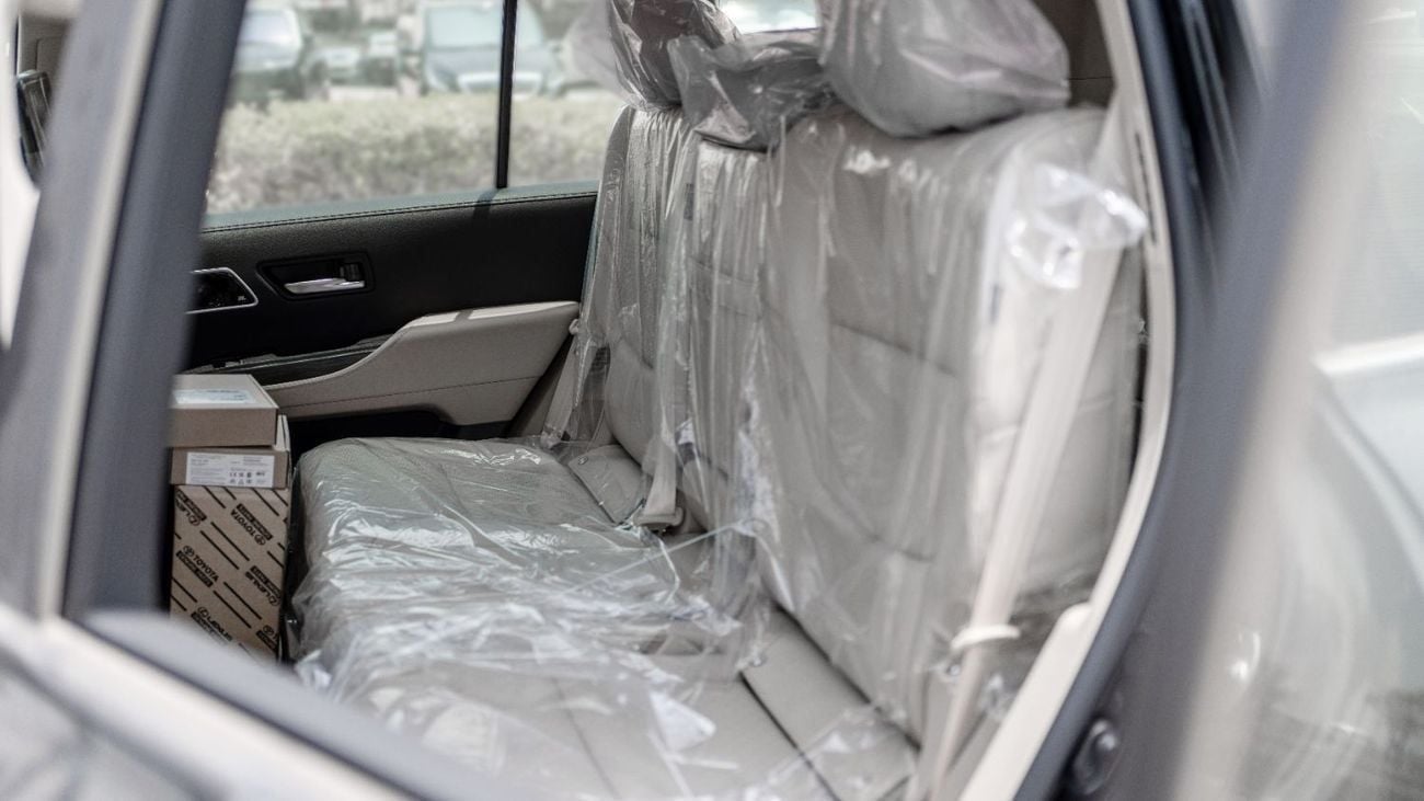 تويوتا لاند كروزر 2025 Toyota Land Cruiser VXR 3.5L AT Hybrid (Black)