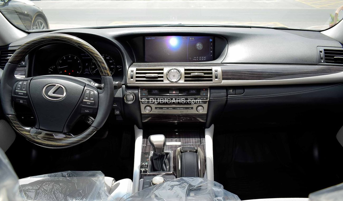 لكزس LS 460 السعر شامل الضريبه تسهيلات بنكيه الدفعه الاولى بعد ثلاث شهور ضمان مكينه ولكير من المعرض