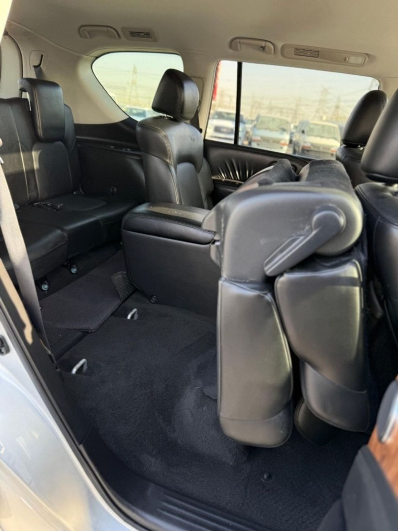 نيسان أرمادا SL 360 camera, Sunroof Full Option