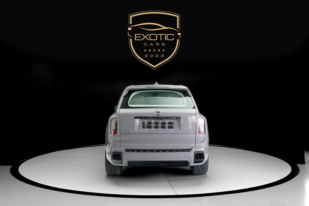 رولز رويس كولينان CULLINAN BLACK BADGE DUALTIY SEATS