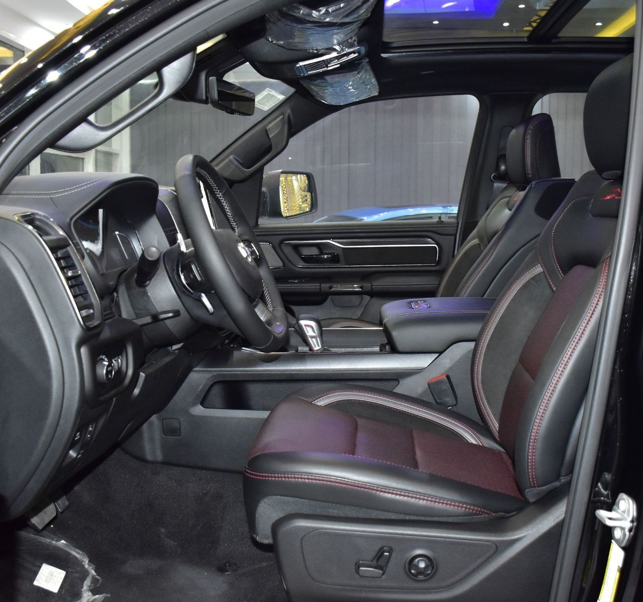 رام 1500 EXCELLENT DEAL for our Dodge Ram Rebel 4x4 ( 2025 Model ) in Black Color GCC Specs