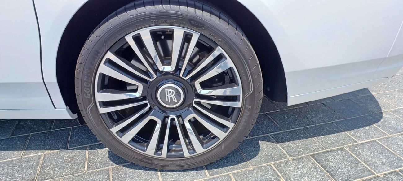 Rolls-Royce Ghost EWB 6.6L