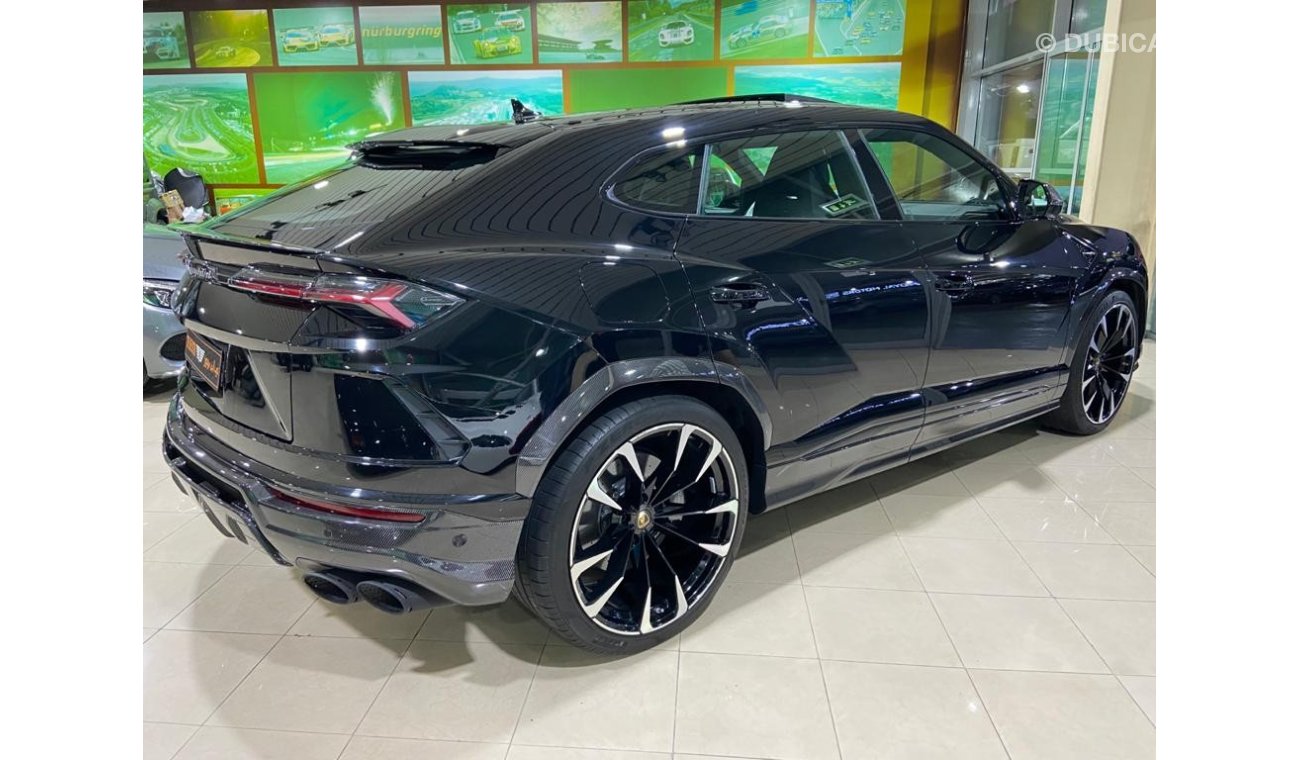 Lamborghini Urus STANDARD