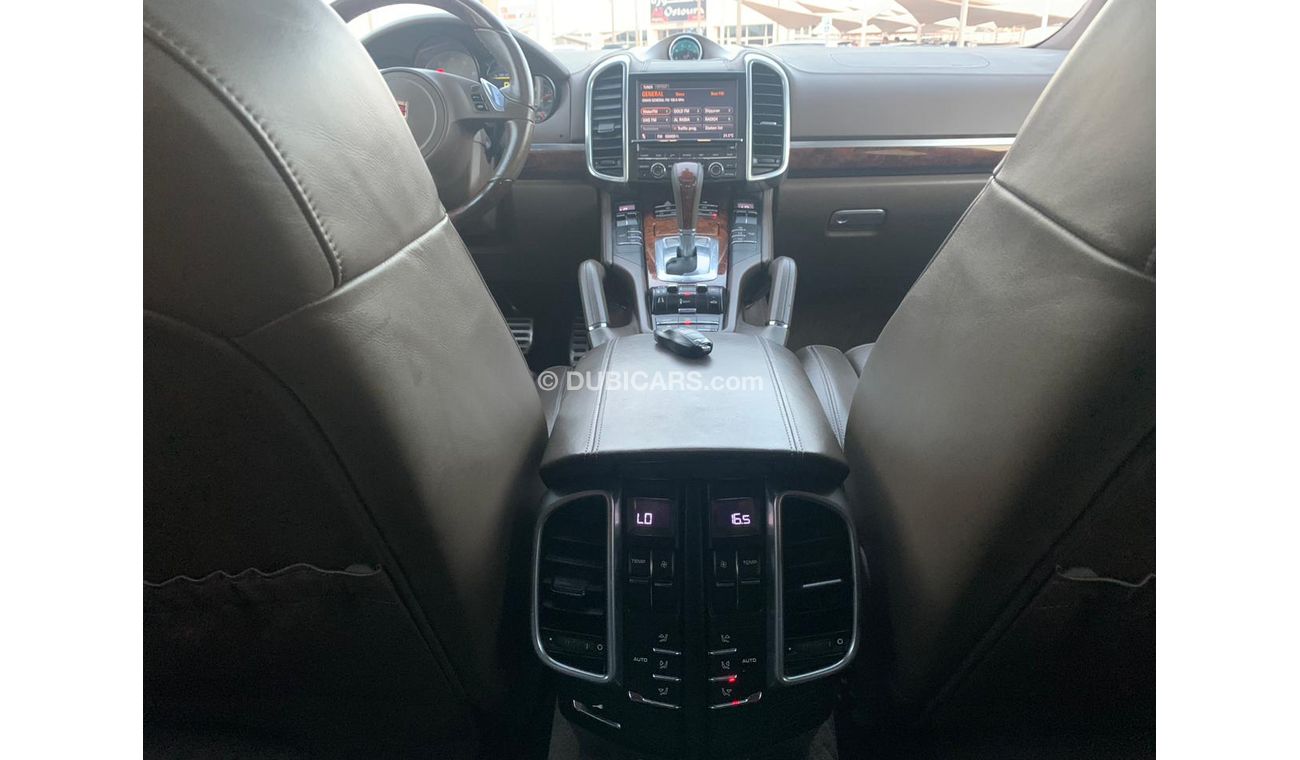 Porsche Cayenne Porsche Cayenne S_Gcc_2011_Excellent_Condition _Full option