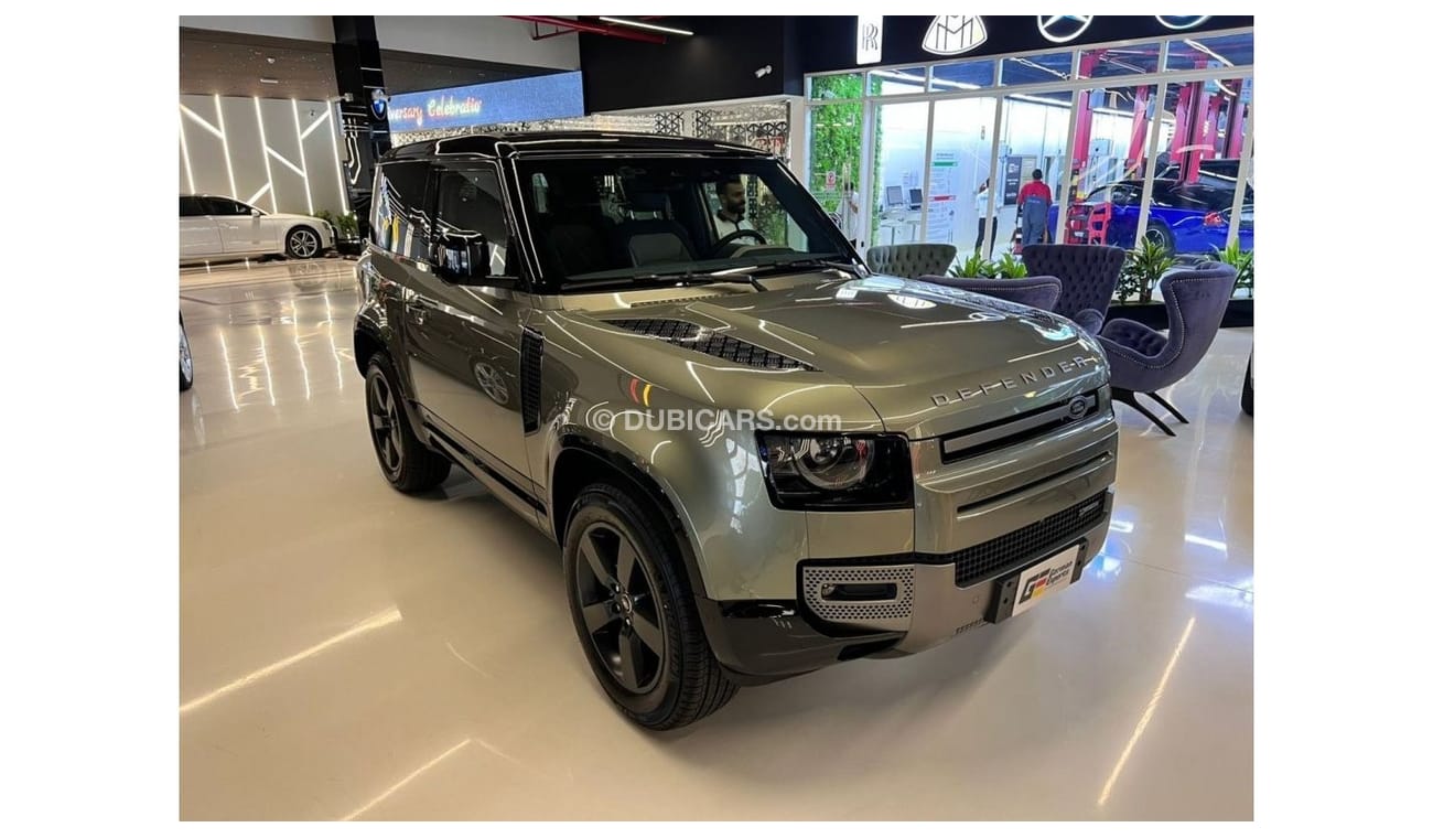 Land Rover Defender Defender 90 X-Dynamic P300 /V4 / 2023 /3 Year warranty and service contract