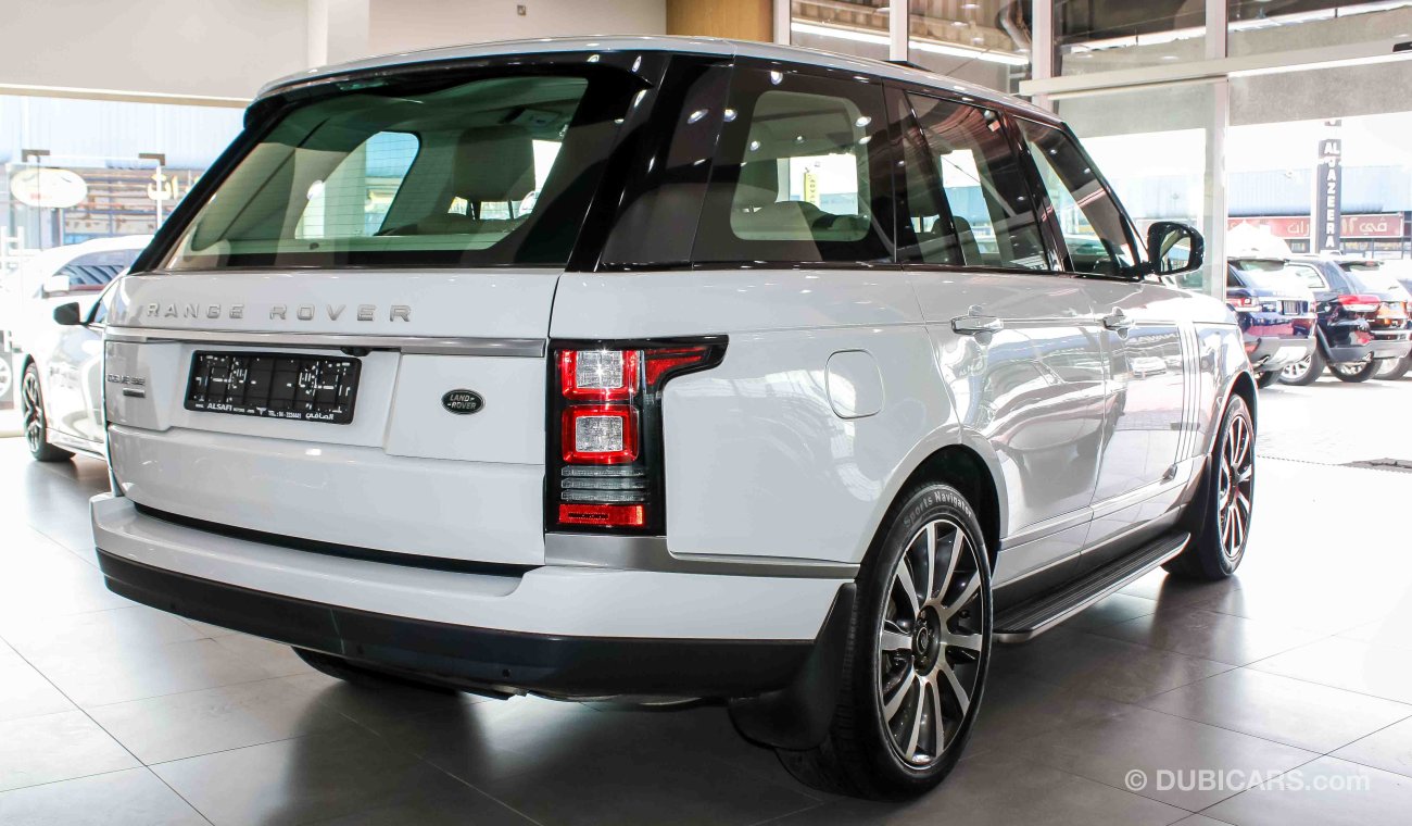 Land Rover Range Rover Vogue HSE with SE Supercharged badge