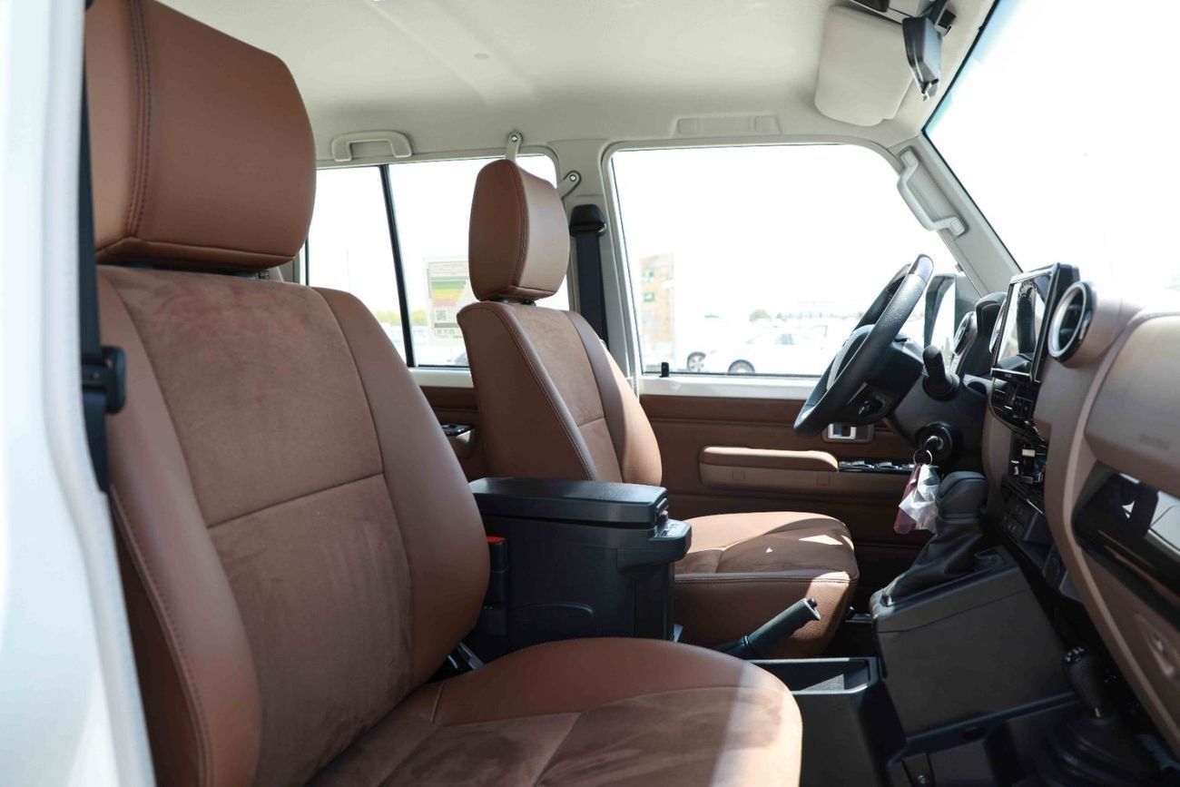 Toyota Land Cruiser 70 2025 TOYOTA LC76 HARDTOP 4.0 - WHITE inside SADLLE TAN | Export Only