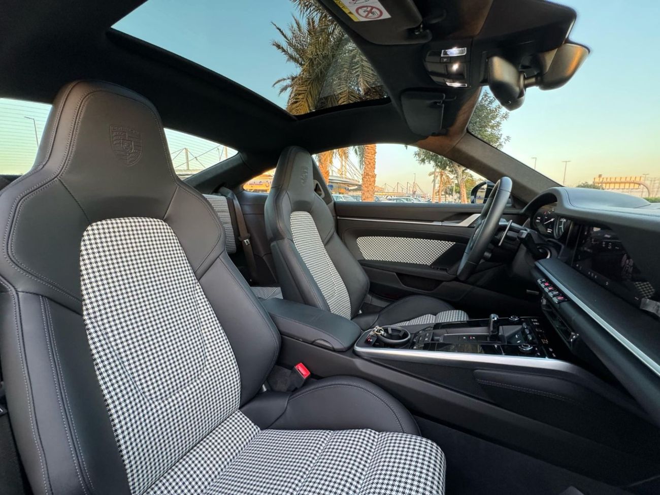 Porsche 911 Turbo 3.8L (575 HP) Coupe **2024** USED NEAT AND CLEAN GCC SPEC UNDER WARRANTY