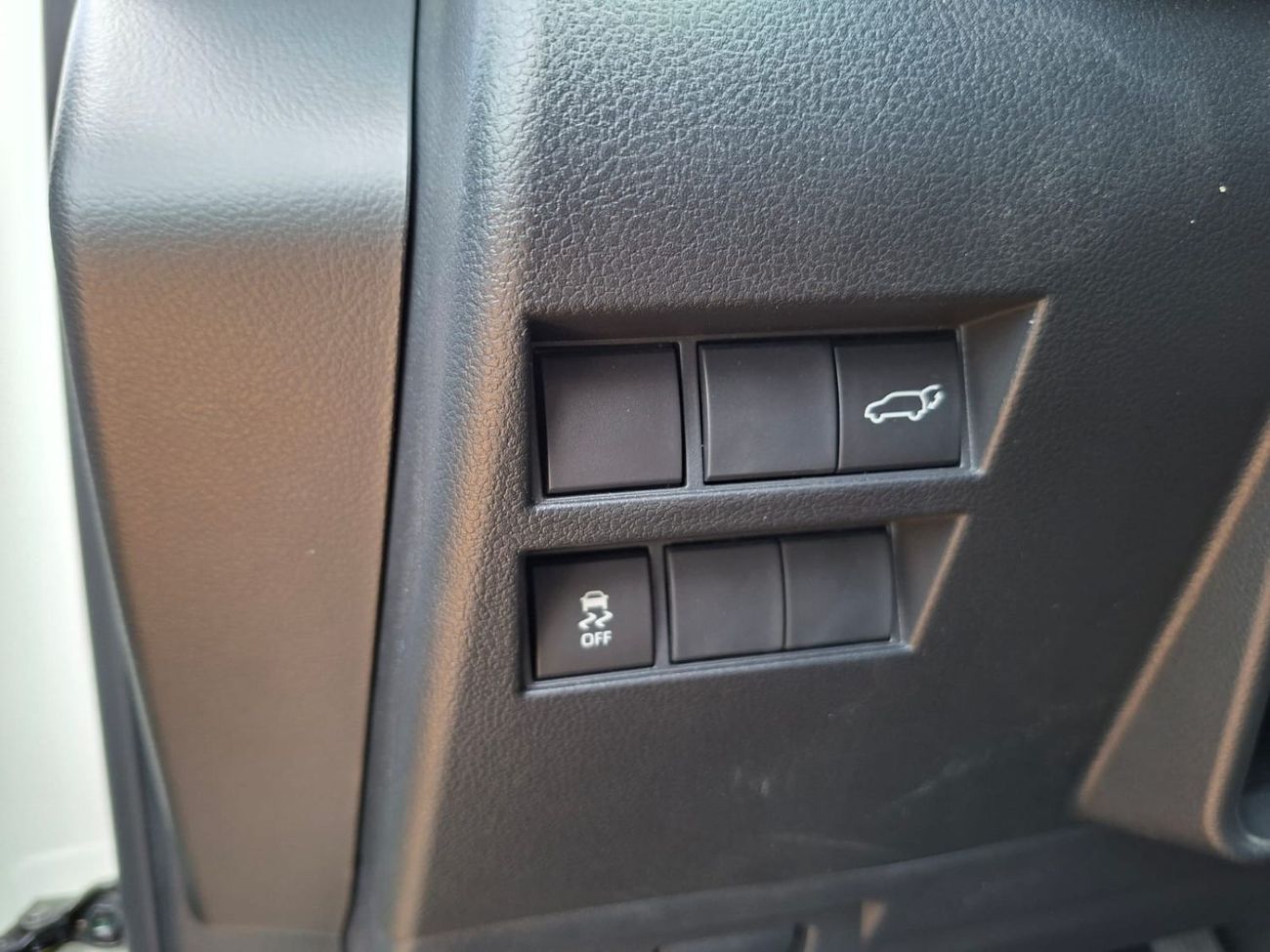 تويوتا لاند كروزر Toyota Land Cruiser VX 3.5L 2025