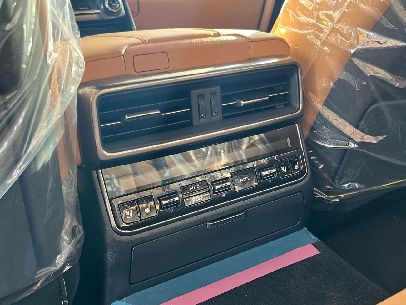 Lexus LX 700h LEXUS LX 700h -  MODEL 2025 -GCC