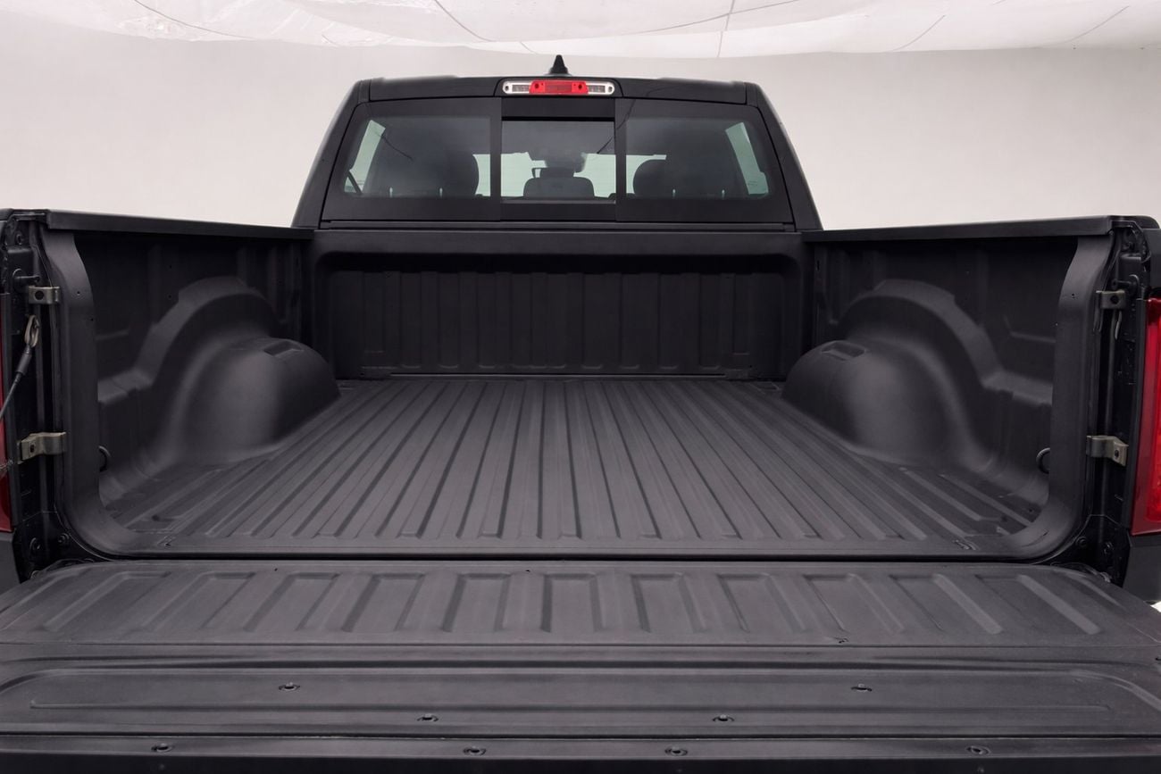RAM 1500 Bighorn Crew Cab 5.7L 2025 BIGHORN | AED 2137/Month | 0 DP | 30 Day Return | Warranty | Service Hist