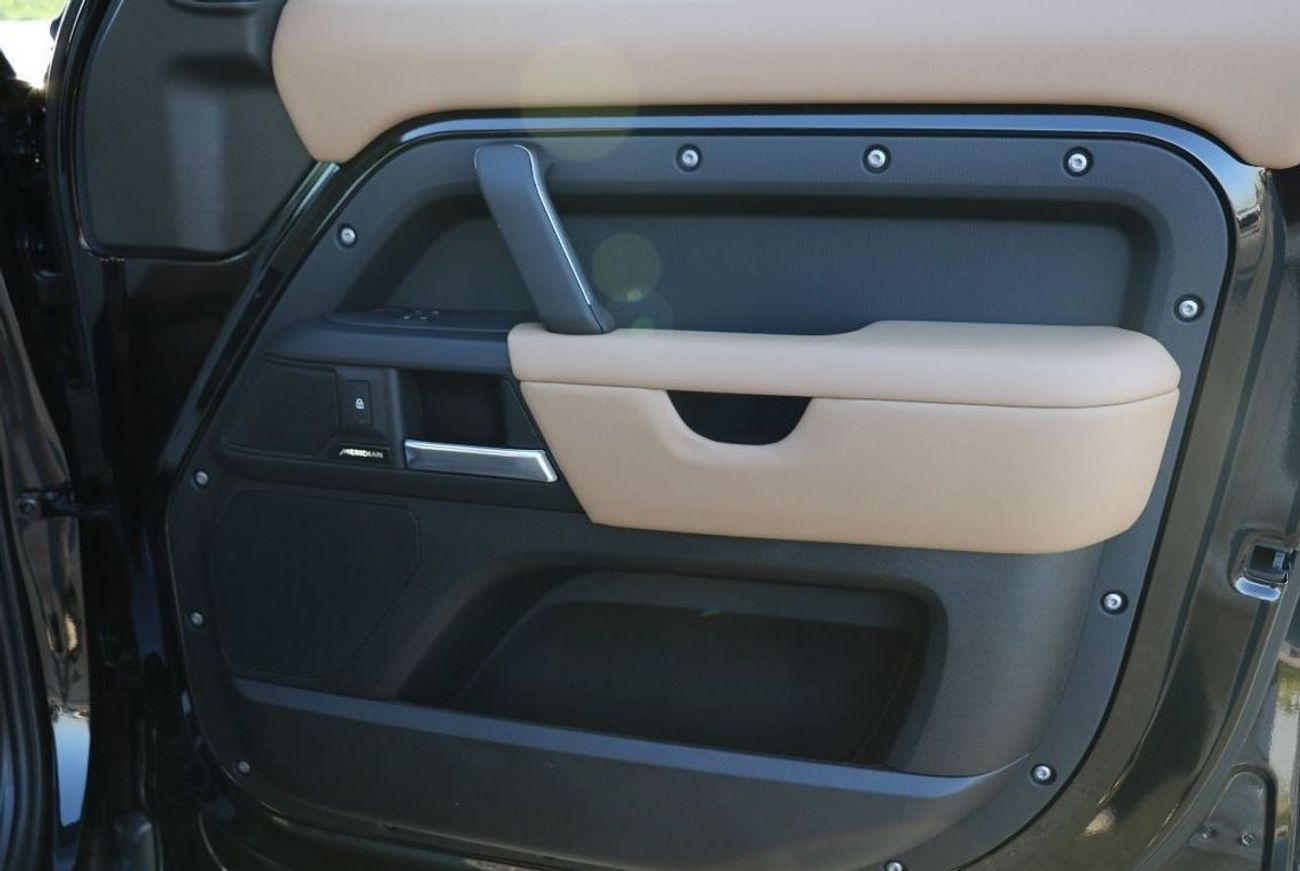 Land Rover Defender 2025 Defender 3.0L Petrol P400 X-Dynamic HSE