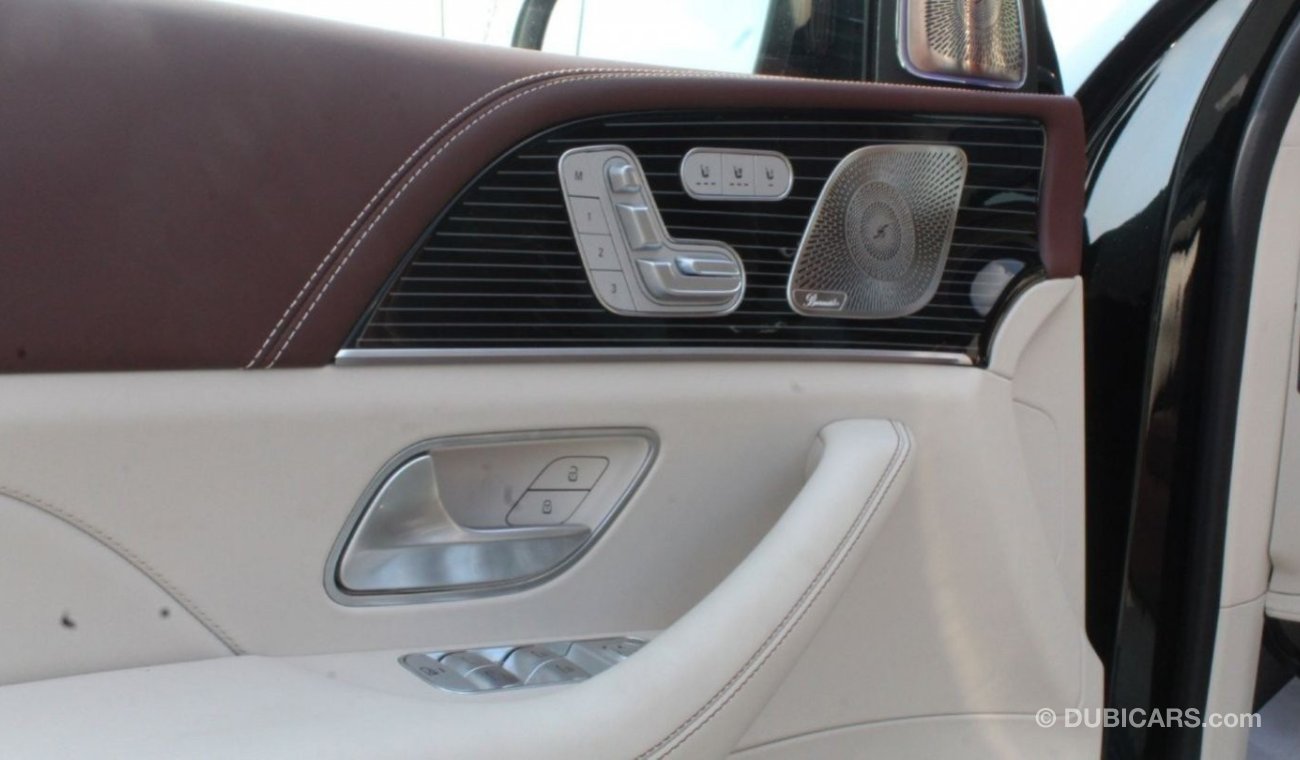 Mercedes-Benz GLS600 Maybach 4.0L V8 PETROL AT